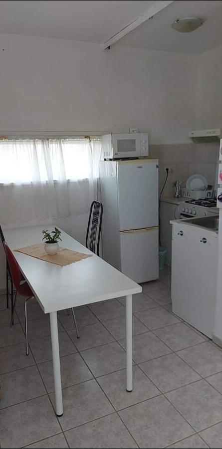 Badacsonyi Pihenes Privat Berlemeny Hotel Badacsonytomaj Bagian luar foto